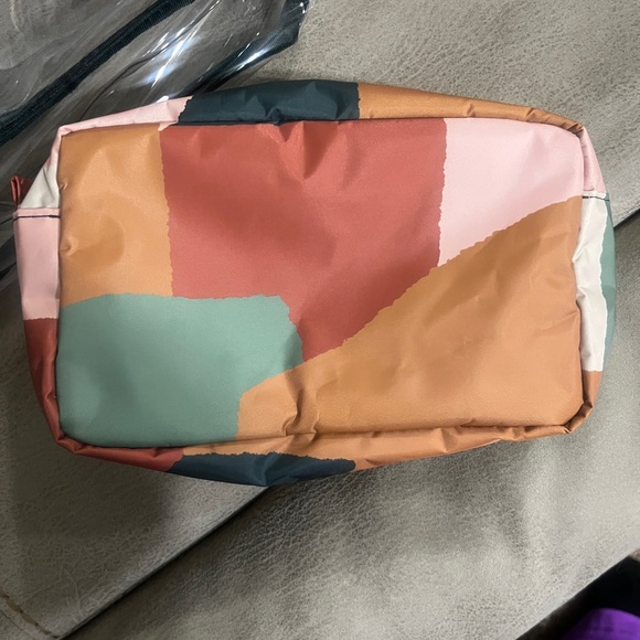 Thirty-One Travel Pouch Bundle - Picture 5 of 6